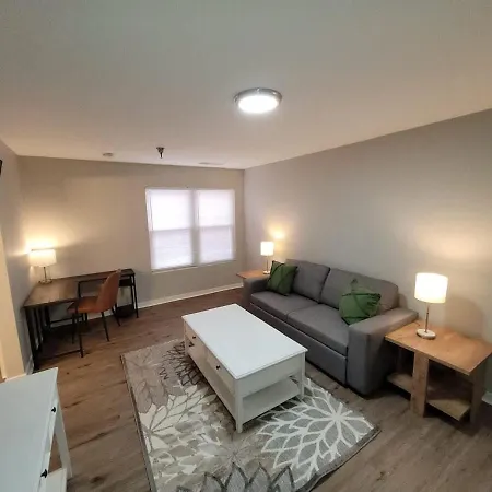 Ferienwohnung Aksarben Gem-Easy Access To I-80 Omaha Exterior foto