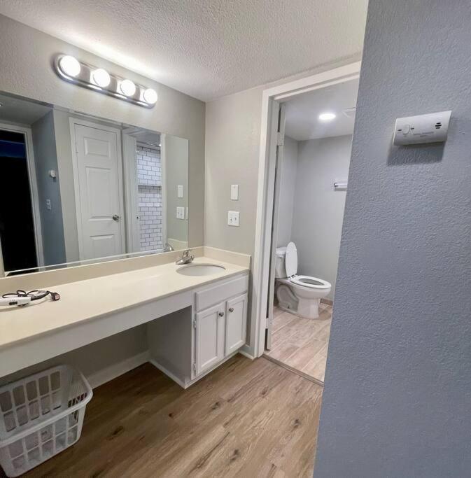 Aksarben Gem- Wfh Corner Desk & Minutes From I-80 Apartamento *